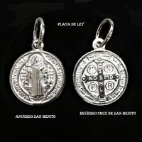 Medalla San Benito Cruz 17mm Plata Ley Estuche Regalo - Protección Espiritual Unisex - details 1