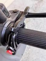 Control De Carril Para Motocicleta En Aluminio De Alta Calidad Bloqueo De Acelerador Con Asistencia Y Retenedor De Manillar Antideslizante Y Compatible Con Todos - details 4