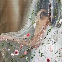 Velo De Novia De Lujo 1.5M Con Bordado Floral En Encaje Accesorios Para El Cabello Con Peine Romántico Para Bodas - details 4
