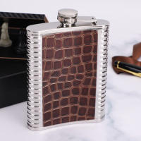 Botella De Aperitivo De Cuero 8 Oz Con Taza Funnel Para Hombre Regalo Personalizado De Vino Aguardiente Alcohol Vodka Liquor - details 3