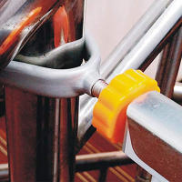 Adaptador De Seguridad Para Bebés Y Mascotas Instalación Fácil Tornillo Y Tapa De Seguridad Para Paredes De Escaleras Y Vallas De Acero Inoxidable Para Puertas Y Pasillos - details 4