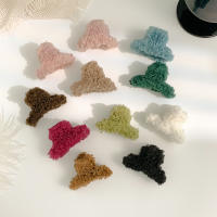 Mini Pinza De Pelo De Peluche Nueva Para Mujeres Y Niñas Estilo Temperamento Diverso Tamaño Pequeño Accesorios De Cabello De Veludo De Oveja Lindo Y Decorativo - details 2