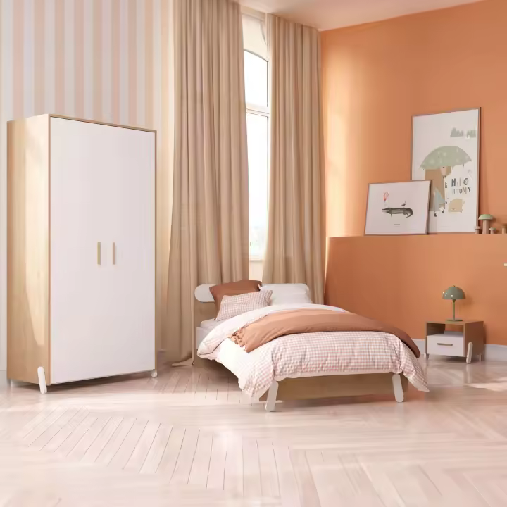 Pack de Muebles de Dormitorio Infantil Naili Estilo Nórdico en Color Blanco Mate y Roble Hamilton con Cama, Mesita de Noche y Armario. - 1