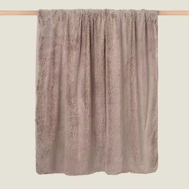 TEXTURA Manta pelo suave bicolor Rusia color piedraDisponible en: 120x180 - 1