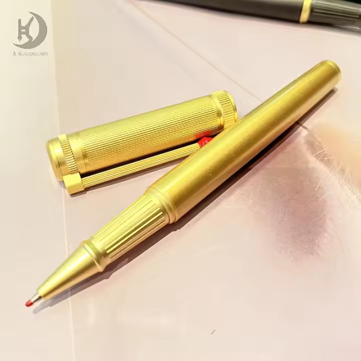 Pluma Fuente De Lujo Elegante De Laca Negra Con Acabado En Oro Para Hombres Y Mujeres Regalo Ideal Profesional Con Punta Fin 0.38mm - 1