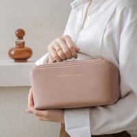 Makeup Bag / Toiletry Bag / Makeup Storage - Makeup Bag Beige - details 4