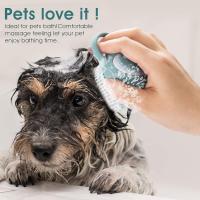 Cepillo de Baño para Perros y Gatos, Dispensador de Champú de Silicona, Suave Cepillo de Ducha para el Lavado de Mascotas de Pelo Corto y Largo (Azul en forma de pata) - details 1