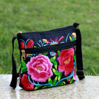 Nueva Small Mano Bolsos Estilo Étnico Bordado Saco De Hombro Casual De Lona Viaje Tres Cremalleras Bolsa Cruzada Para Mujer - details 5