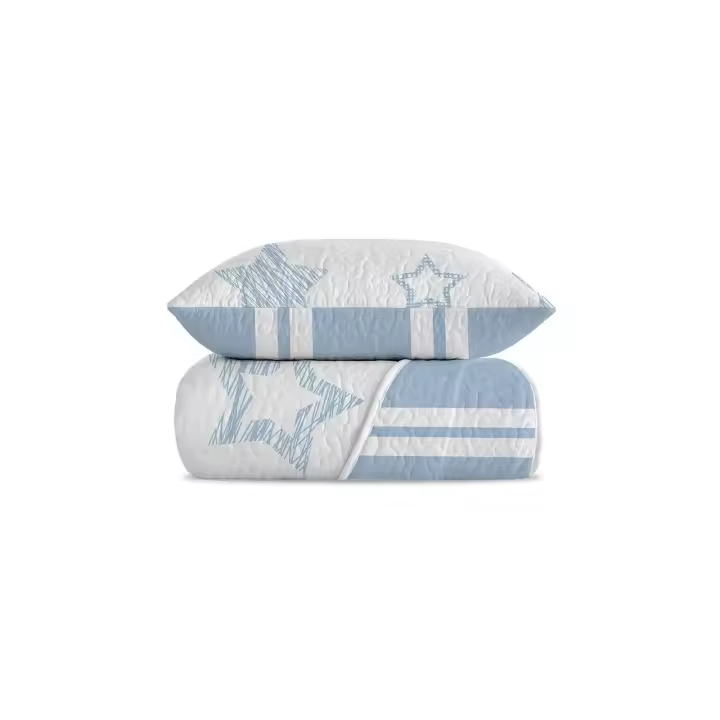 Manterol Outlet - Colcha bouti reversible estampado rayas y estrellas azul celeste y blanco con fundas de cojín. Cubrecama ideal para primavera, verano y entretiempo. Colcha fina, extra suave y ligera. - 1