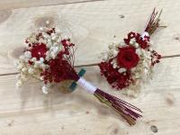 Ramo de flores preservadas con mini rosa y paniculata - Ideal prendido para novios y padrinos - details 1