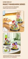Juego De Construcción De Bloques Insectos Y Flores Set De Abeja Mariposa Y Plantas Con Cubierta Antisuciedad Juguetes DIY Para Niños Regalos De Navidad Educativo Y Divertido Para Adolescentes Y Adultos - details 7