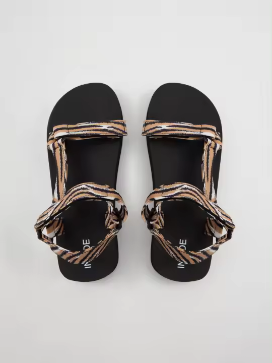 Chanclas plataforma cebra, tejido textil, planta EVA, ajuste velcro, suela goma, diseño animal print INSIDE - 1