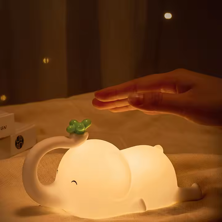 Lámpara Nocturna De Silicona Para Niños Elefante Lindo Timbrada Y Dimmer Para Dormitorio Decoración Regalo Cumpleaños - 1