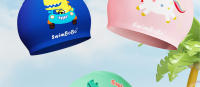 Gorro de natación de silicona para niños swimbobo para niños y niñas con pelo largo, impermeable, protección para los oídos sin apretar la cabeza, bonito gorro de natación para nadar. - details 16