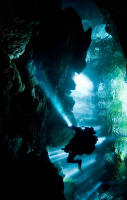 Linterna Submarina Recargable Zoom 200M LED Profesional Portátil Impermeable IPX8 Linterna De Buceo Paweinuo Color Negro - details 14