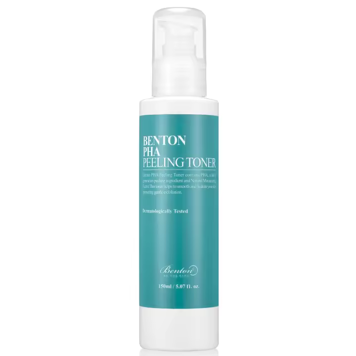 Benton - PHA PEELING TONER - Gracias a su fórmula con PHA, un ácido exfoliante delicado, este tónico barre suavemente las células de piel muerta y las impurezas, dejando el rostro bien hidratado y radiante. 150ml - 1