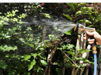 Pistola De Agua Multifuncional Para Jardín Y Lavado De Coche Con 9 Modos De Roce Alta Presión Manija De Malla Metálica Para Riego Del Jardín - details 13