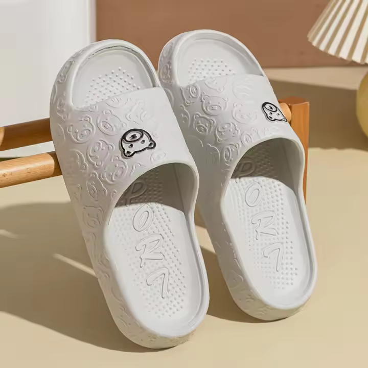 Zapatillas De Mujer Con Estampado De Oso Moda Nocturnas Antideslizantes Con Suela Gruesa Y Cómodas Para Uso Interior Playa Verano Pareja - 1