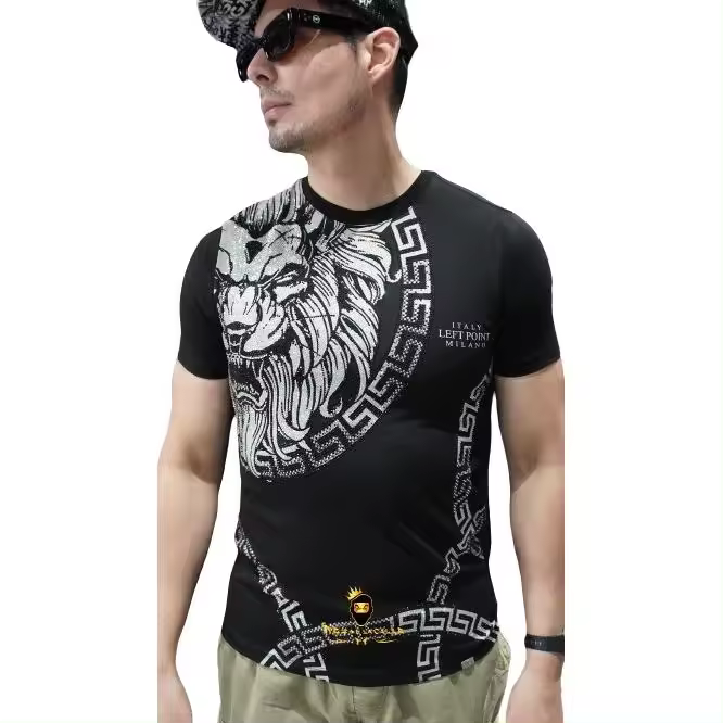 Camiseta Left Point Negra Pedrería Brillante Circulo León - 1