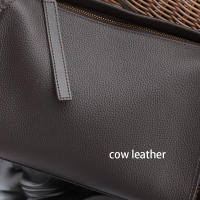 Bolso De Hombro Para Mujer En Cuero Genuino Negro Diseñador Lujo Con Correa Ancha De Cuero Calfornia Bolso De Cojín Gris Eboni Gris - details 1