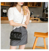 Bolso Cuadrado Clásico Con Detalles De Cremallera Sólido Con Cadena De Hombro Todoterreno Material Principal PU Sin Químicos De Origen Fujian - details 14