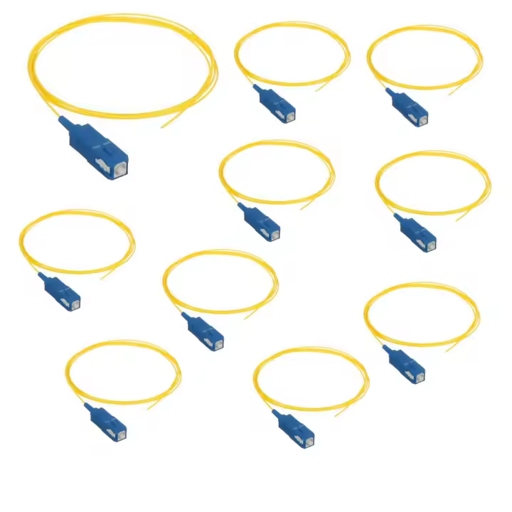 Pigtail fibra óptica monomodo conector SC / UPC. Rabillo fibra óptica. TRICOM - 1
