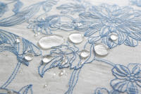 Mantel De Porcelana Azul Y Blanco Con Bordado En Algodón 100% Resistente Al Agua Y Aceite Con Borde De Hoja De Loto - details 2