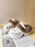Nuevos Sandalias De Invierno Con Diseño De Dibujos Animados Para Mujer Zapatillas De Playa Con Plataforma Gruesa De 7cm Y Suela De Algodón Zapatillas De Jardín Para Mujer - details 4