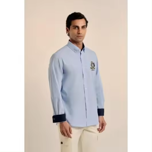 Camisa Valecuatro celeste modelo escudo - 1