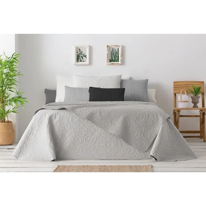 Manterol Outlet - Colcha bouti reversible lisa bicolor con fundas de cojín. Cubrecama con tejido fino, extra suave y ligero. - 1