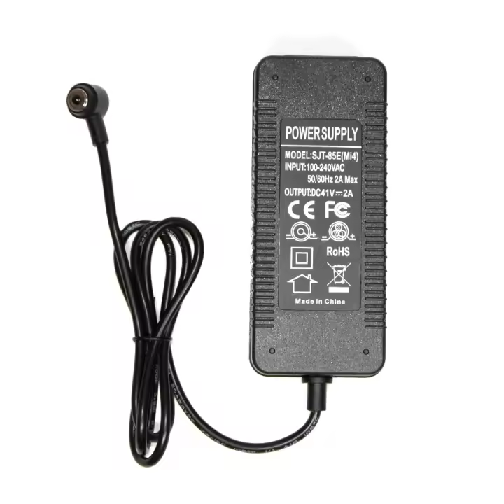 Cargador marca emove 42V 2A para patinete eléctrico Xiaomi 4 PRO - 1