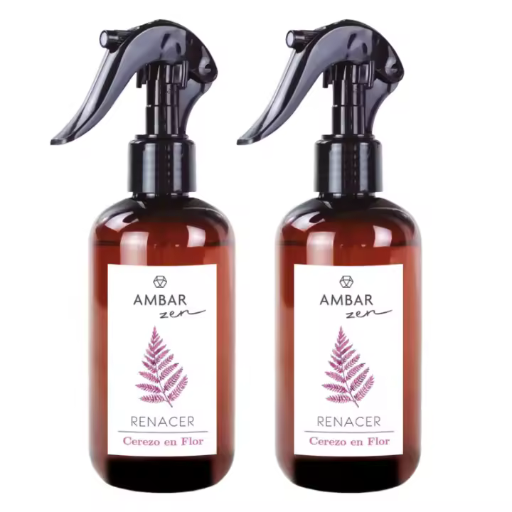 LILI HOME Ambientador ZEN ÁMBAR – Relajación y bienestar en tu hogar.  ✔️ Mikado (40 ml)✔️ Vela aromática (125 g)✔️ Spray ambientador (225 ml). Fragancias disponibles: 🌸 Cerezo en Flor 🍵 Té Chai 🌲 Ámbar y Cedro - 1