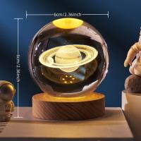 Lámpara De Noche De Cristal Saturno 1pc Con Base De Madera Y Puerto USB Decoración De Ambiente Para Dormitorio Regalo De Fiestas Luz De Mesa - details 6