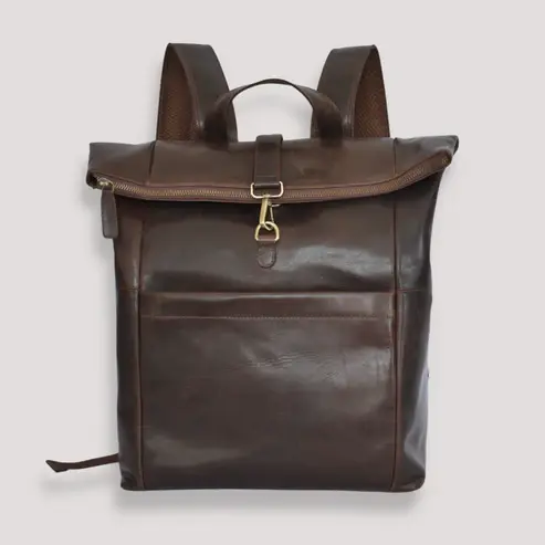 Mochila de Cuero Genuino Roll-Top Marrón Oscuro – IULIUS | Para portátil 15,6", resistente, elegante y versátil para viajes o trabajo - 1