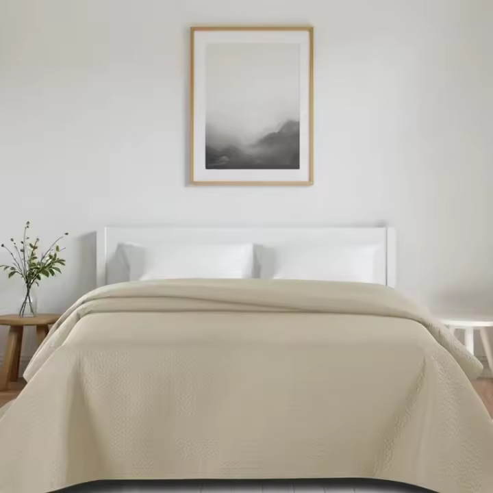 YUNIK HOME- Colcha Bouti Estampada o Lisa, Multiusos para Verano y Entretiempo, 100% Poliéster, Colcha Cubre Cama Fina, Suave. Ideal para Decorar su dormitorio. Disponible en Todas Las Medidas - 1