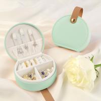 Mini joyero organizador, joyero de viaje para mujer, pequeño estuche de cuero sintético con cremallera, caja de regalo portátil. - details 0