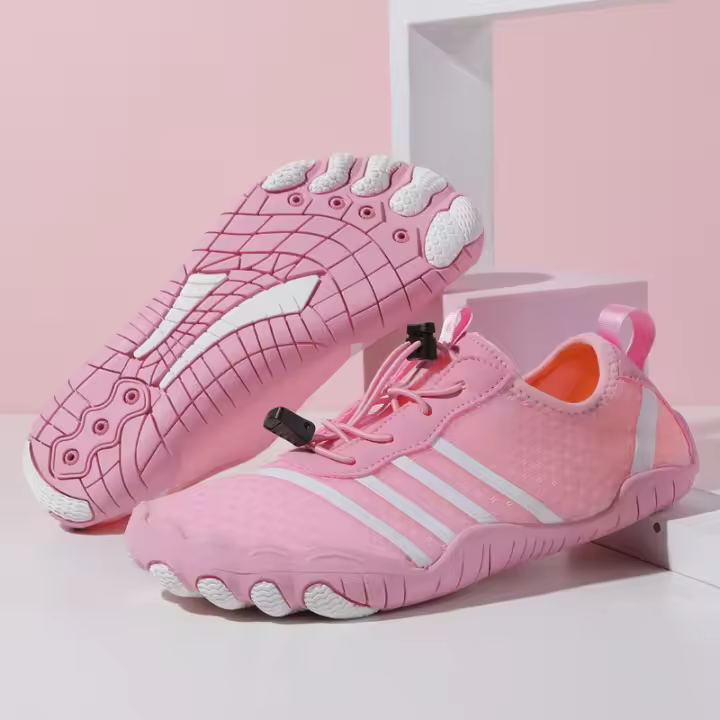 MOV Zapatos para nadar al aire libre, zapatos para trekking en ríos, zapatos de playa descalzos y agradables para la piel, zapatos acuáticos antideslizantes para esnórquel que interfieren con la velocidad - 1