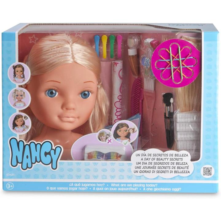 Nancy Un día de Secretos de Belleza Busto de muñeca con el Pelo Largo para peinar y maquillar, con Accesorios de Belleza como peines, Brochas, Pestañas postizas o Pegatinas Surtido/Modelo aleatorio (Famosa 700014860)