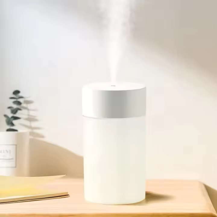 Mini humidificador de 260 ml, humidificador recargable portátil USB aire 30dB Humidificador de aire frío tranquilo con luz nocturna ajustable para la oficina de la oficina de (Blanco) - 1