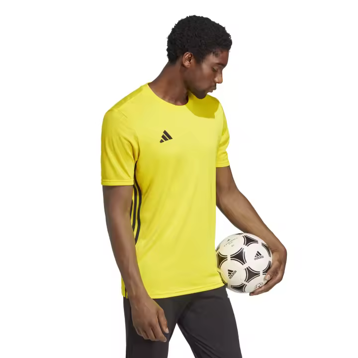 ADIDAS Camiseta Hombre Manga Corta Amarilla 3 Bandas - Colección Tabela - Cuello Redondo  T-Shirt Color Amarillo Transpirable Aeroredy para Deportistas - Adidas Sport - Padel, Tenis, Fútbol, Running, Multideporte - 1