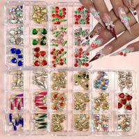 1Caja De Decoraciones Para Uñas DIY Con Estilos Variados De Borlas Serpientes Dólares Aleación De Uñas Aros Vacíos Cuadros De Fotos Corazones - details 0