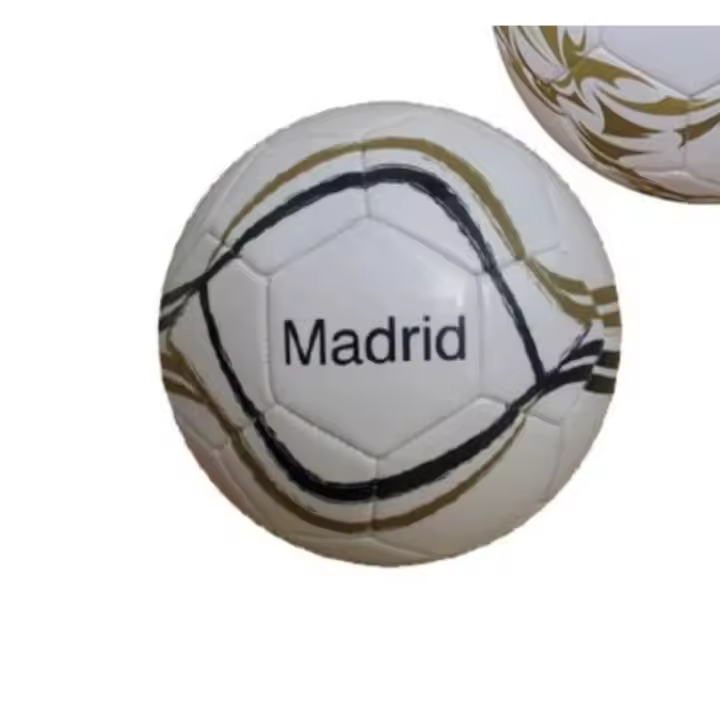 Balones de Fútbol de Cuero de 22 cm. de diametro  con Diseño de Barcelona y Madrid para disfrutar con amigos de este gran deporte. - 1