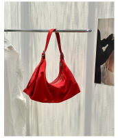 Nueva Bolsa De Hombro Para Mujer En Color Sólido Sencillo Con Cierre De Cremallera En Nylon Para Comunicación Armpit Bag - details 12