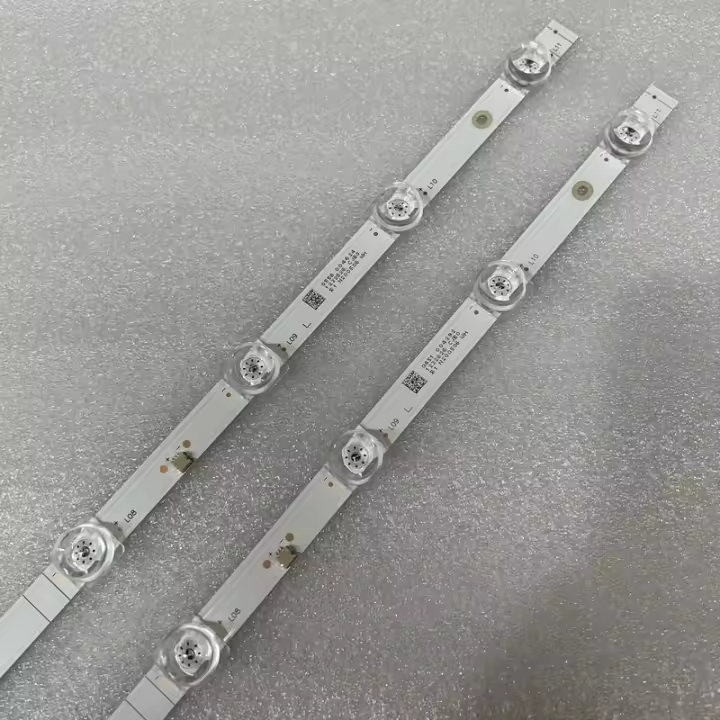 Tira LED 11LED Para Hisense 43AE7000E 43A7100FTUK 43AE7000FTUK H43A7300FTUK HD430X1U81-T0L1 SVH425A09 CRH-BX43X1U513030T0211069 Para Sala De Estar DC Sin Protección Contra El Agua - 1