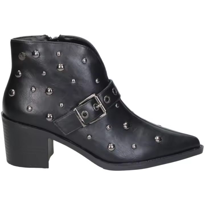 XTI | Botines XTI para Mujer – Botín Negro de Moda Joven con Tacón Medio, Punta Fina, Tachuelas Metálicas, Correa con Hebilla Decorativa y Estilo Casual Rockero – Modelo 146499 - 1