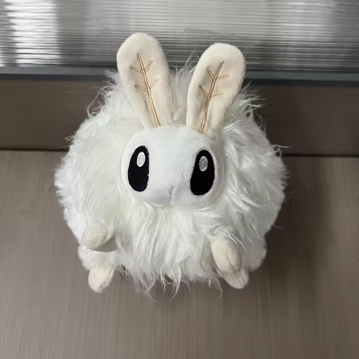 Muñeco de peluche de polilla caniche - Muñeco de peluche de criatura fantástica Mashup - 1