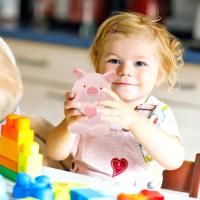 Juguete blando de 5" con forma de corazón de cerdo, juguete blando kawaii de animales blandos, juguete de cerdito de elevación lenta para apretar, alivio del estrés para niños y adultos - details 3