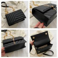 Bolso De Mano Pequeño En V De Lujo 22*15*7cm Para Mujer Bolso De Hombro Cadena Moda Popular Bolsos De Tote Diseñador Versátil - details 9