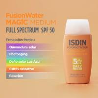 Fotoprotector ISDIN Fusion Water Magic Color Medium  SPF50 50 ml. Protector Solar Facial de Textura Ligera y toque de color - details 1
