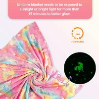 Manta De Ternura Luminosa Con Unicornio Y Dinosaurio Para Niñas Y Niños Manta De Punto De Poliéster/Celulosa Suave Y Cálida Con Diseño De Árbol De Navidad Que Brilla En La Oscuridad - details 4